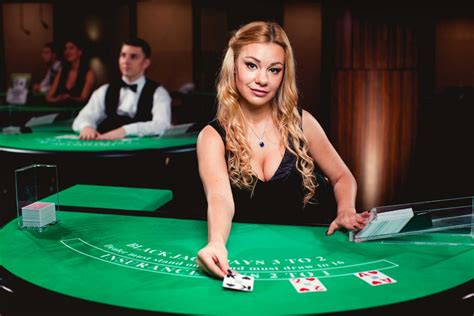 live casino blackjack dealer